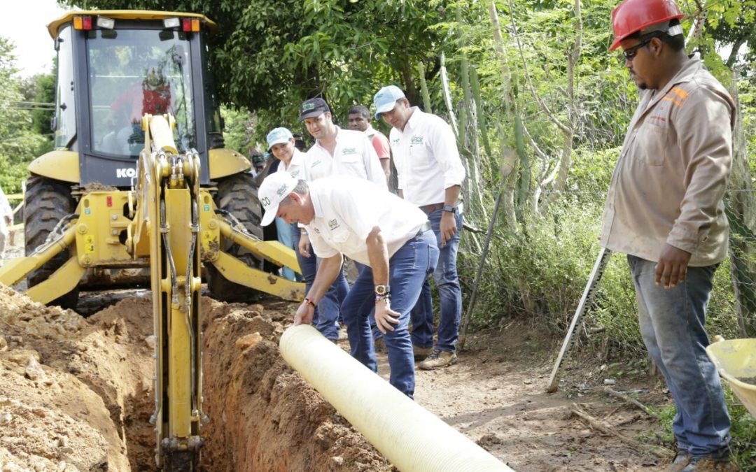 Boletín Nº 26 – Gobernador Ovalle y Aguas del Cesar inspeccionaron avance de construcción de acueducto y alcantarillado de Costilla.