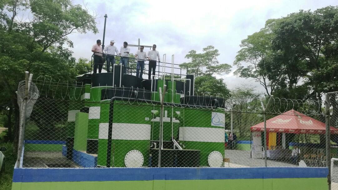 Planta de tratamiento de aguas residuales inaugurada en 2016 por el gobernador Francisco Ovalle Angarita y Aguas del Cesar en el corregimiento de El Hebrón, en Astrea, al centro del departamento del Cesar.