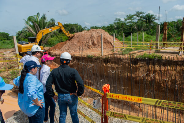 Visita de inspección construcción alcantarillado sanitario de Mandinguilla